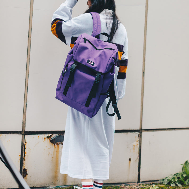 ケリー フラップリュック｜大容量23L＆軽量｜ユニセックスデザイン